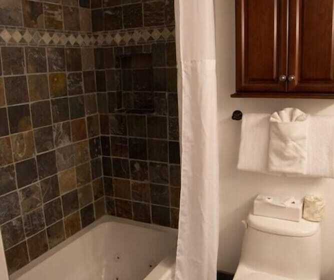 فندق Homestead Inn   Blowing Rock