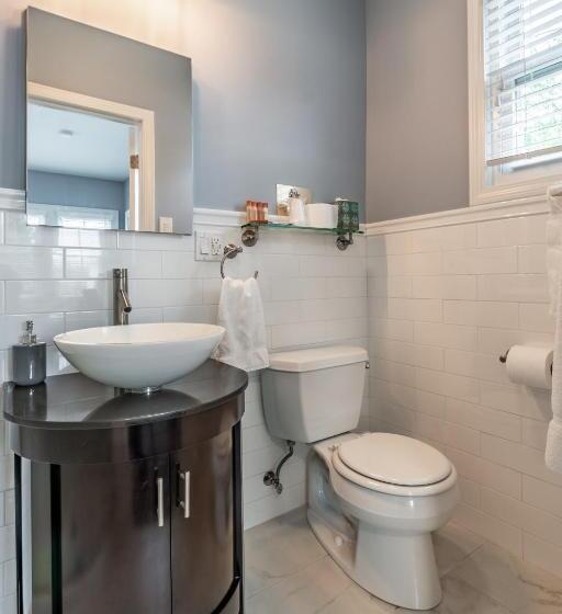 Отель Homestead Inn