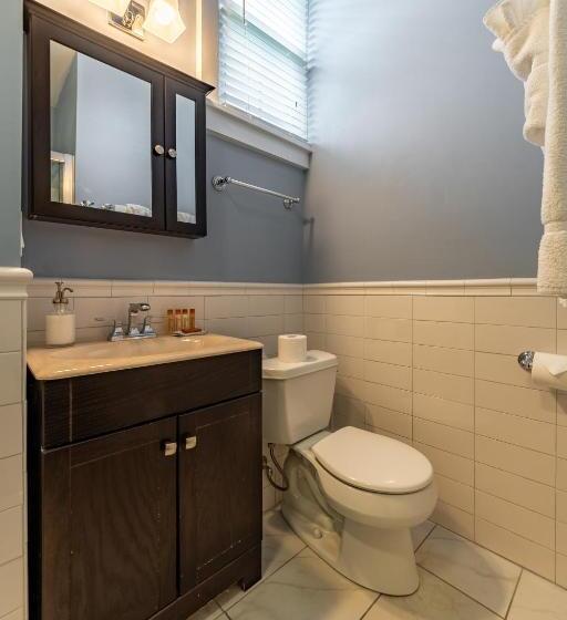 Отель Homestead Inn