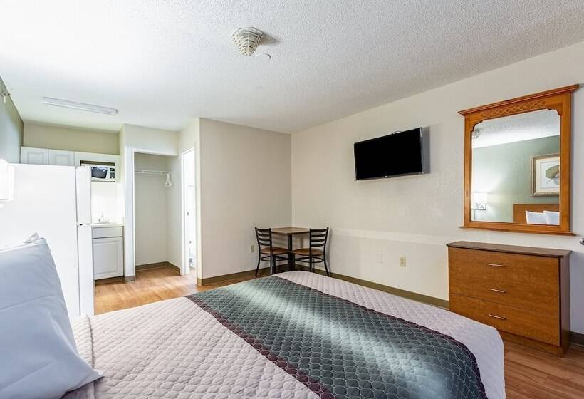 فندق Hometowne Studios By Red Roof Atlanta Ne – Norcross South