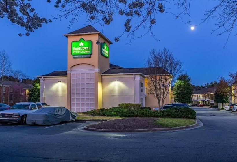 فندق Hometowne Studios By Red Roof   Atlanta Ne   Peachtree Corners