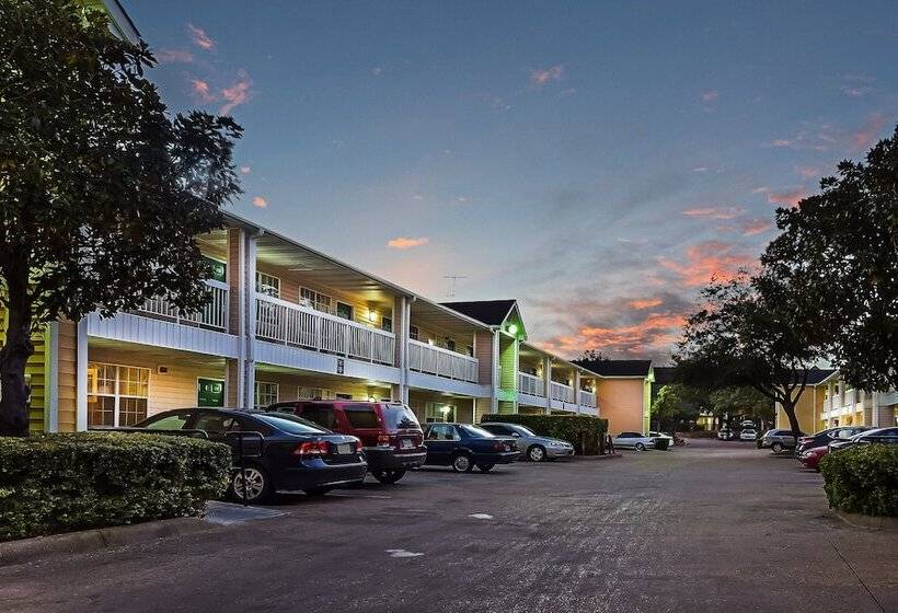 فندق Hometowne Studios By Red Roof Dallas   North Addison   Tollway