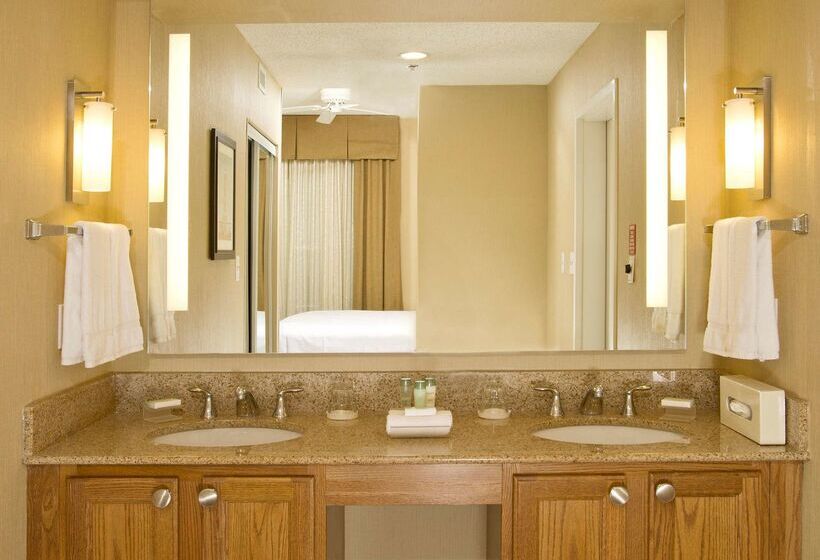 فندق Homewood Suites By Hilton Alexandria / Pentagon South