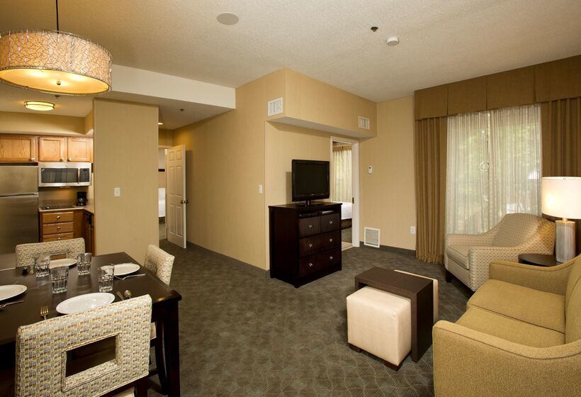 فندق Homewood Suites By Hilton Alexandria / Pentagon South