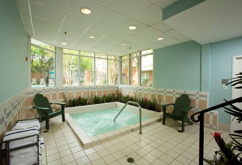 فندق Homewood Suites By Hilton Alexandria / Pentagon South