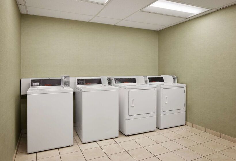 בית מלון כפרי Homewood Suites By Hilton Baltimorebwi Airport