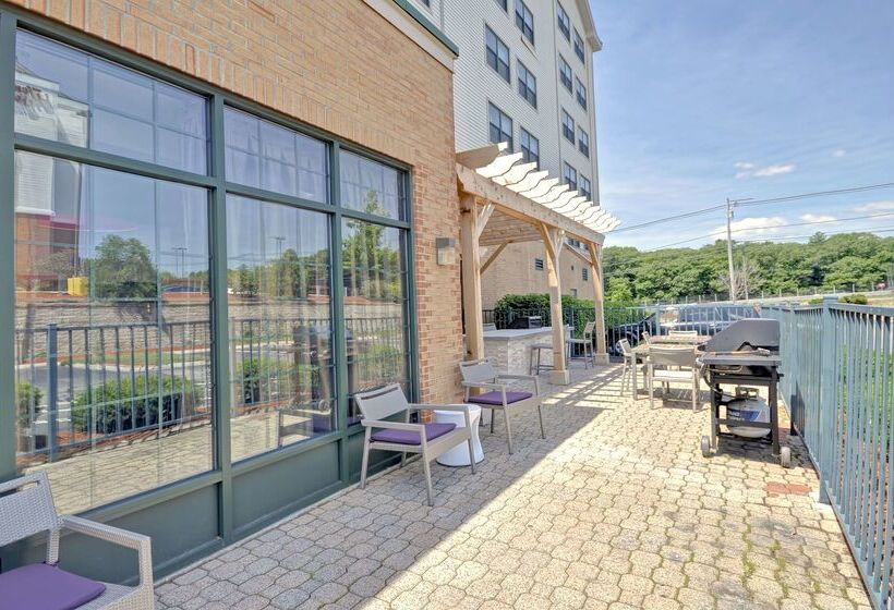 فندق Homewood Suites By Hilton Bostonpeabody