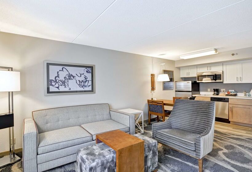 فندق Homewood Suites By Hilton Bostonpeabody