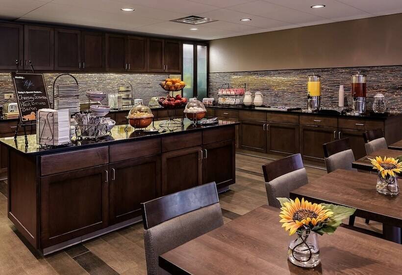 Отель Homewood Suites By Hilton Buffaloairport
