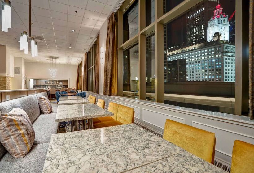 هتل Homewood Suites By Hilton Chicagodowntown