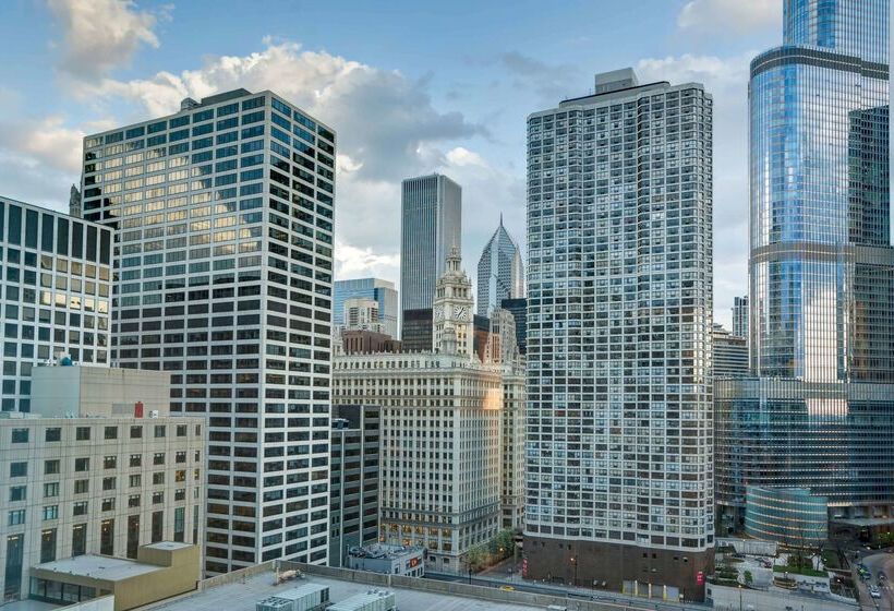 هتل Homewood Suites By Hilton Chicagodowntown