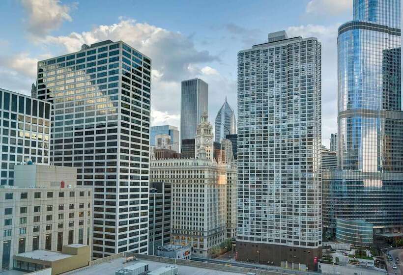 هتل Homewood Suites By Hilton Chicagodowntown