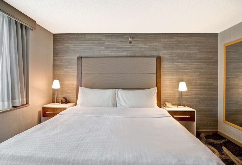 هتل Homewood Suites By Hilton Chicagodowntown