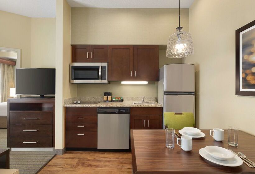 فندق Homewood Suites By Hilton St. Petersburg Clearwater
