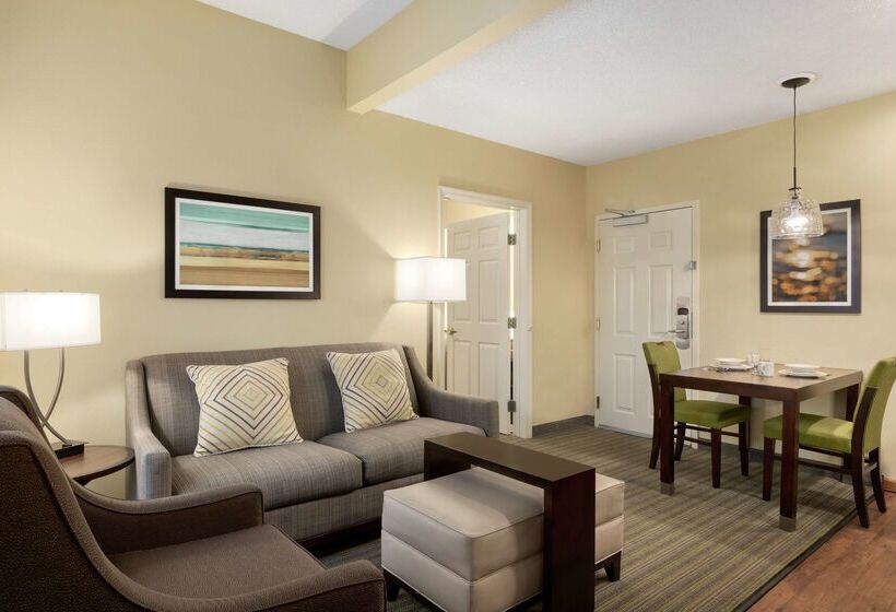 فندق Homewood Suites By Hilton St. Petersburg Clearwater