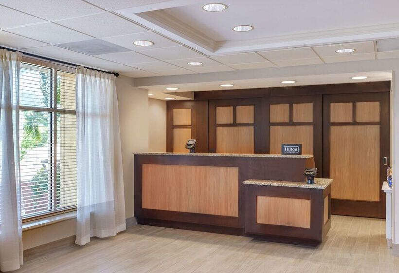 فندق Homewood Suites By Hilton St. Petersburg Clearwater