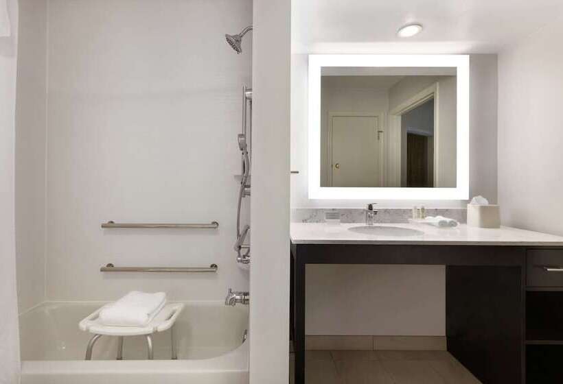 فندق Homewood Suites By Hilton St. Petersburg Clearwater