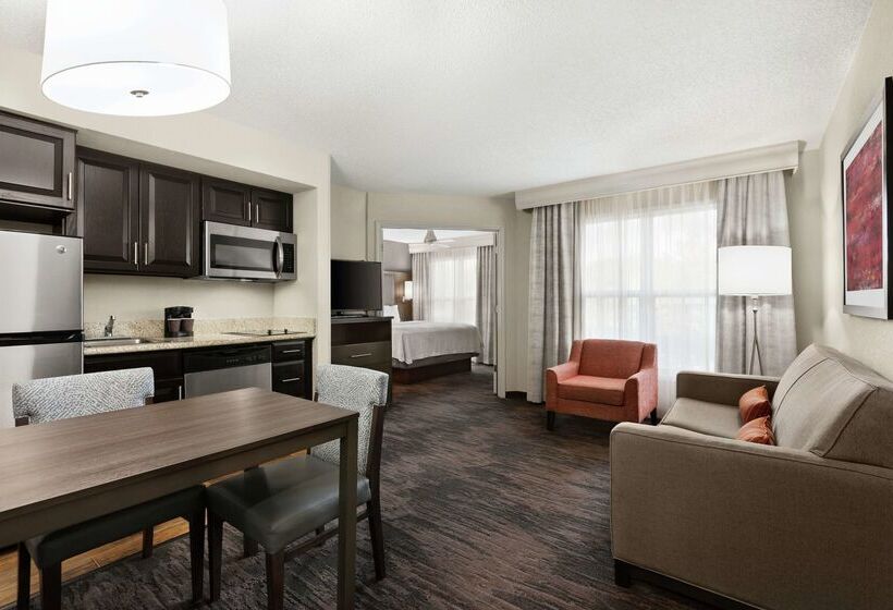 فندق Addison Suites