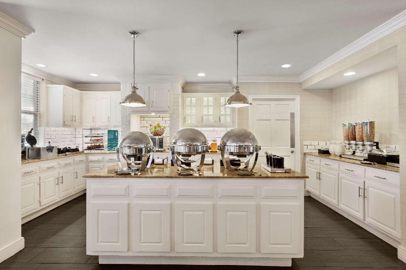 فندق Addison Suites