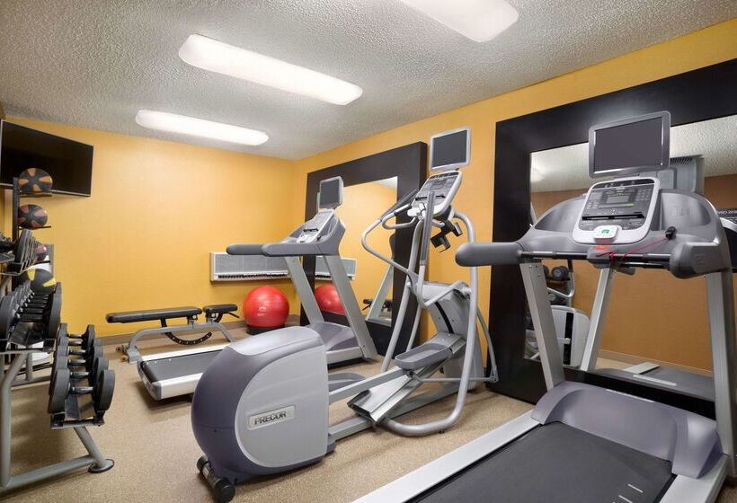 هتل Homewood Suites Dallas/park Central