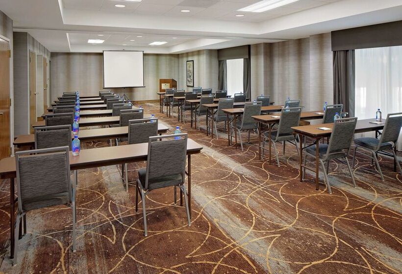 Отель Homewood Suites By Hilton Dallasmarket Center