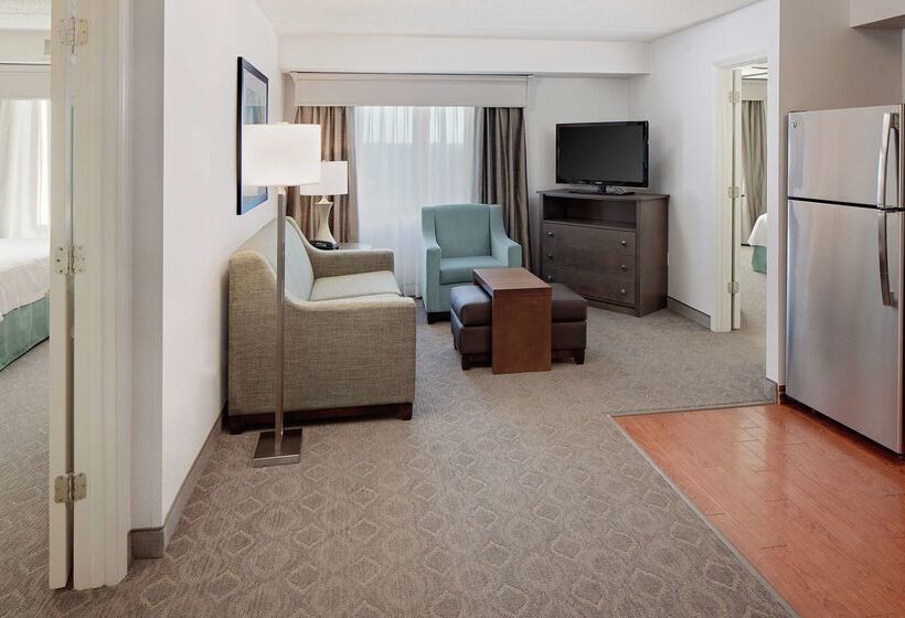 Отель Homewood Suites By Hilton Dallasmarket Center