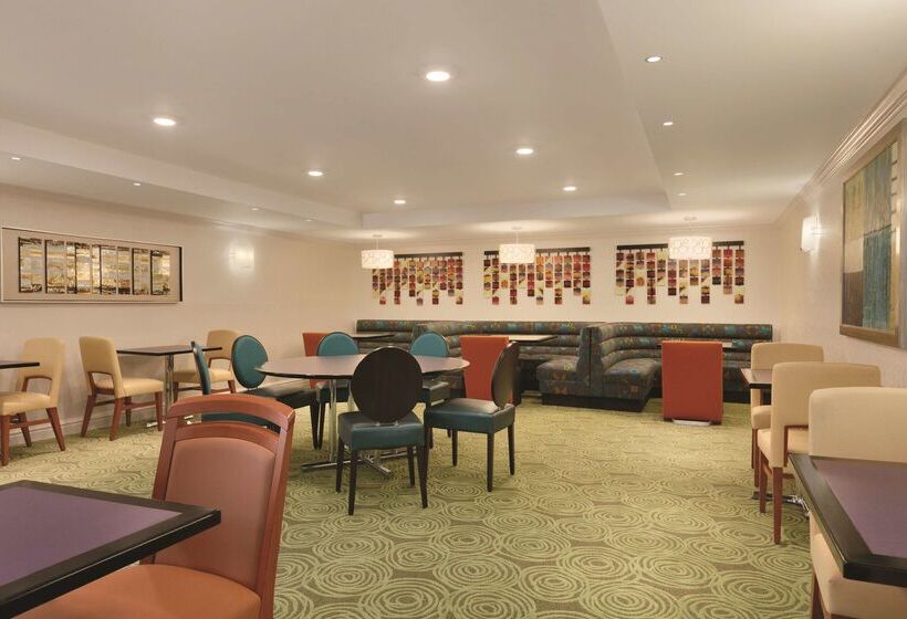 Отель Homewood Suites By Hilton Harrisburg West Hershey Area