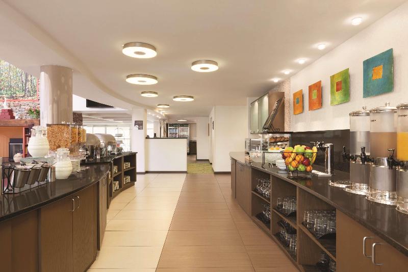 Отель Homewood Suites By Hilton Harrisburg West Hershey Area