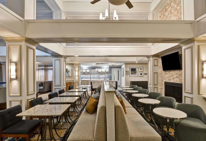 هتل Homewood Suites By Hilton Windsor Locks Hartford