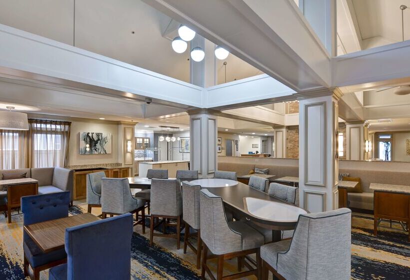 هتل Homewood Suites By Hilton Windsor Locks Hartford