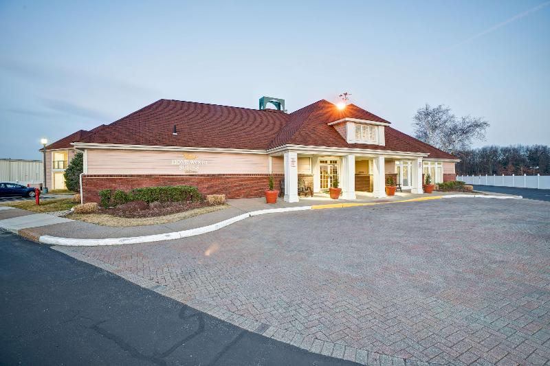 هتل Homewood Suites By Hilton Windsor Locks Hartford