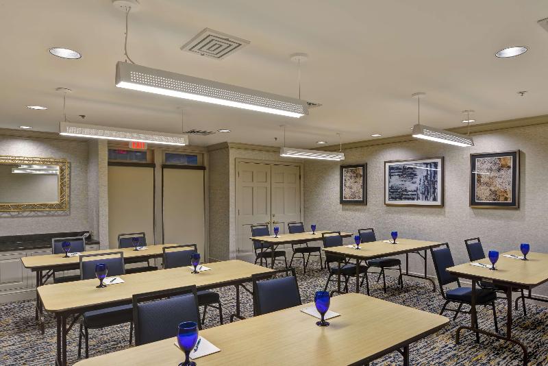 هتل Homewood Suites By Hilton Windsor Locks Hartford