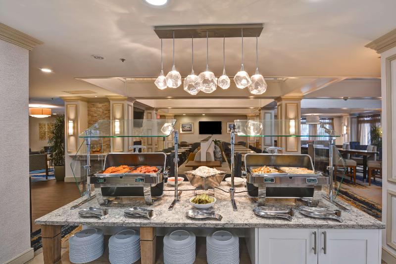 هتل Homewood Suites By Hilton Windsor Locks Hartford