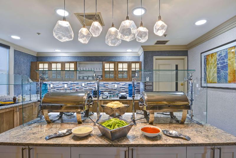 هتل Homewood Suites By Hilton Windsor Locks Hartford