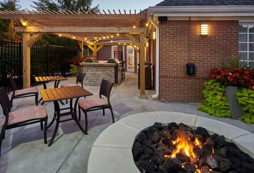 فندق Homewood Suites By Hilton Indianapoliskeystone Crossing