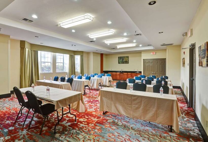 فندق Homewood Suites By Hilton Longview