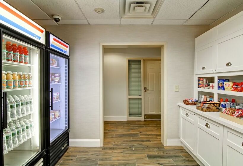 فندق Homewood Suites By Hilton Newarkcranford