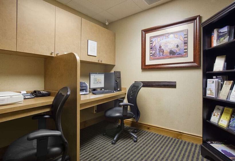 ホテル Homewood Suites By Hilton Phoenixbiltmore