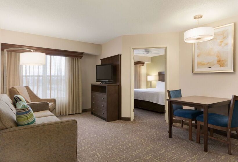 هتل Homewood Suites Toledo Maumee
