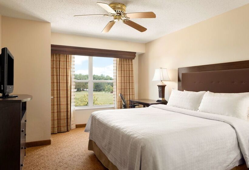 هتل Homewood Suites Toledo Maumee