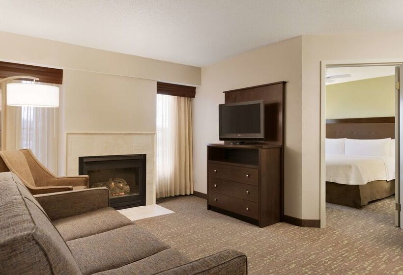 هتل Homewood Suites Toledo Maumee