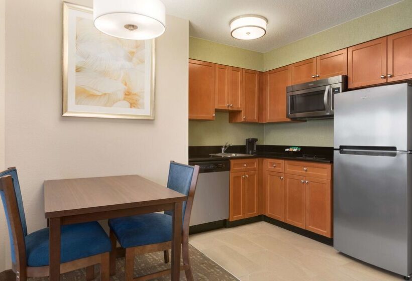 호텔 Homewood Suites Toledo Maumee
