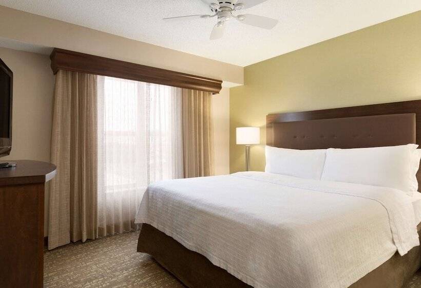 هتل Homewood Suites Toledo Maumee