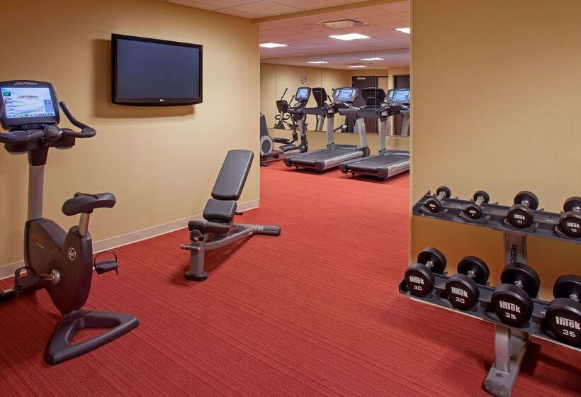 Отель Hyatt Place New Orleans Convention Center