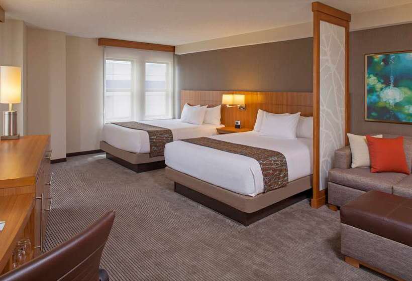 Отель Hyatt Place New Orleans Convention Center