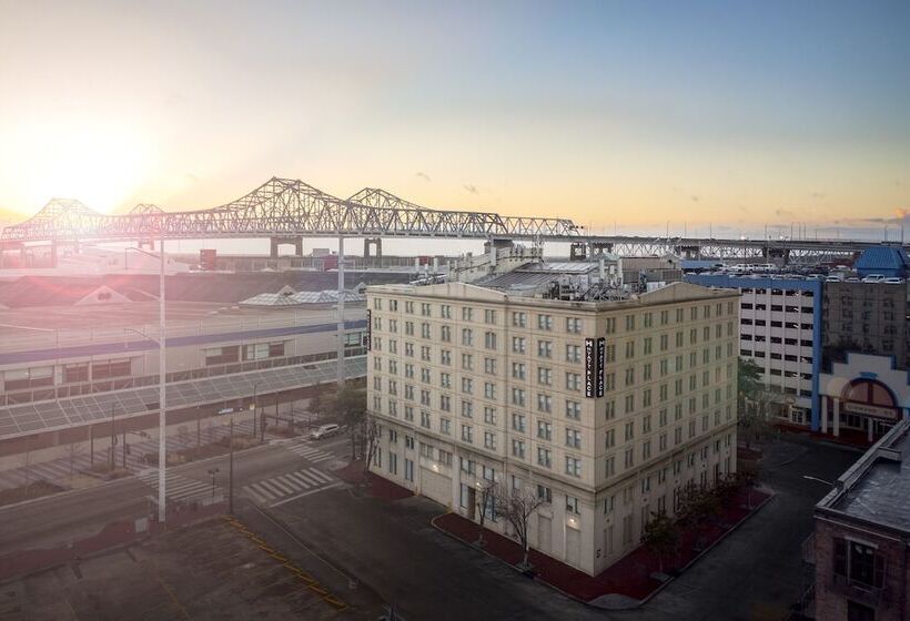 Отель Hyatt Place New Orleans Convention Center