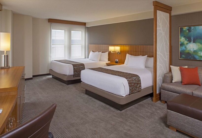 Отель Hyatt Place New Orleans Convention Center