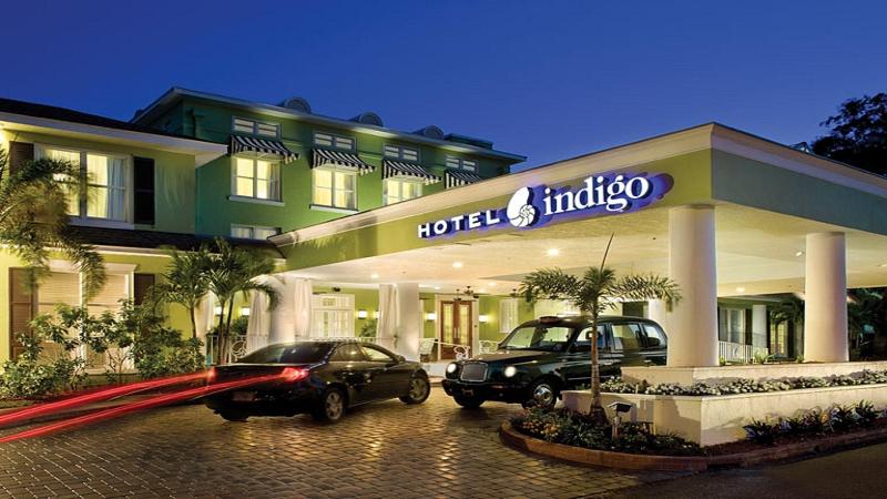 호텔 Indigo St Petersburg Downtown