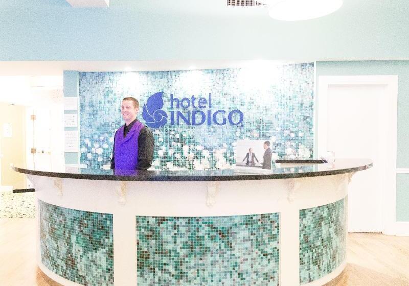 호텔 Indigo St Petersburg Downtown