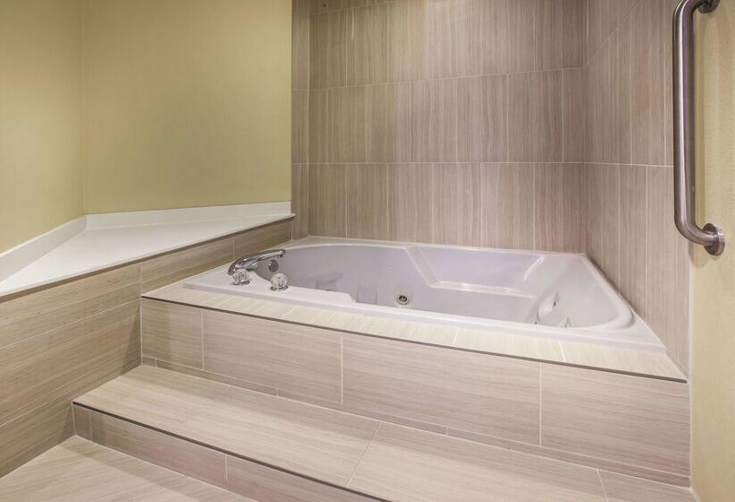 فندق La Quinta By Wyndham Kokomo